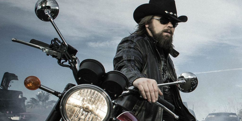 Jason McCoy is set to host the 2019 CMAO Awards