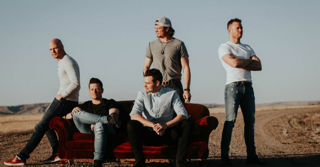 Hunter Brothers performing at 2020 country thunder festival in sask