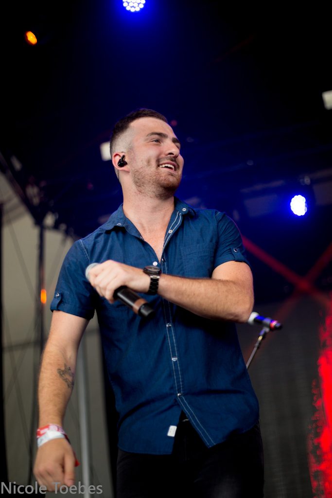 Kris Barclay performing at Boots & Hearts Emerging Artist Showcase in 2018