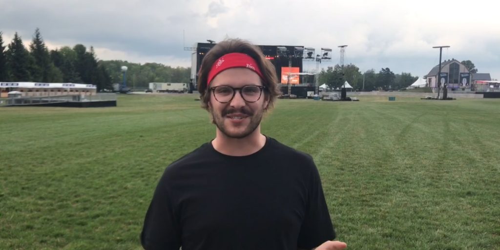 Scott Edwards wears a bandana at Boot & Hearts