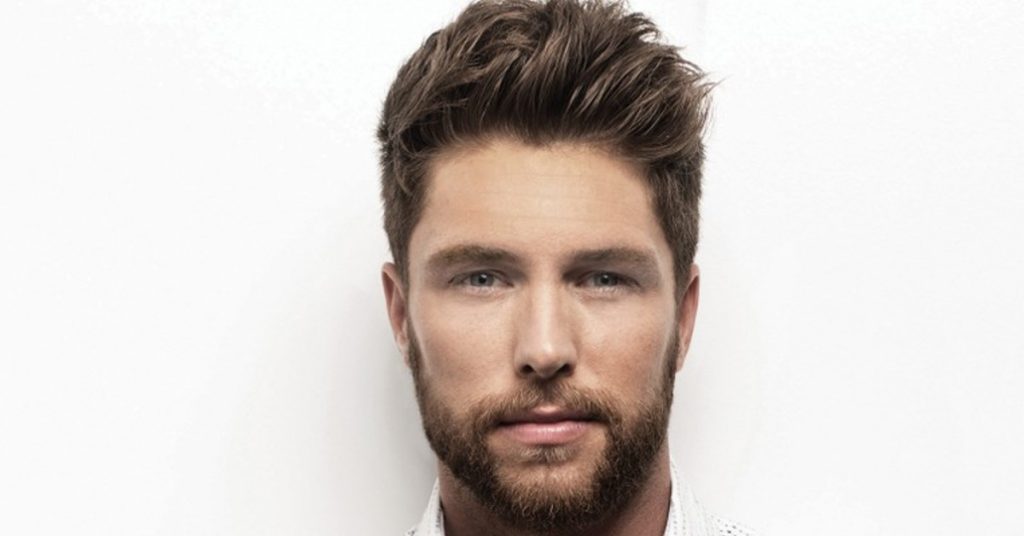 Chris Lane performing at the 2021 Boots & Hearts Music Festival