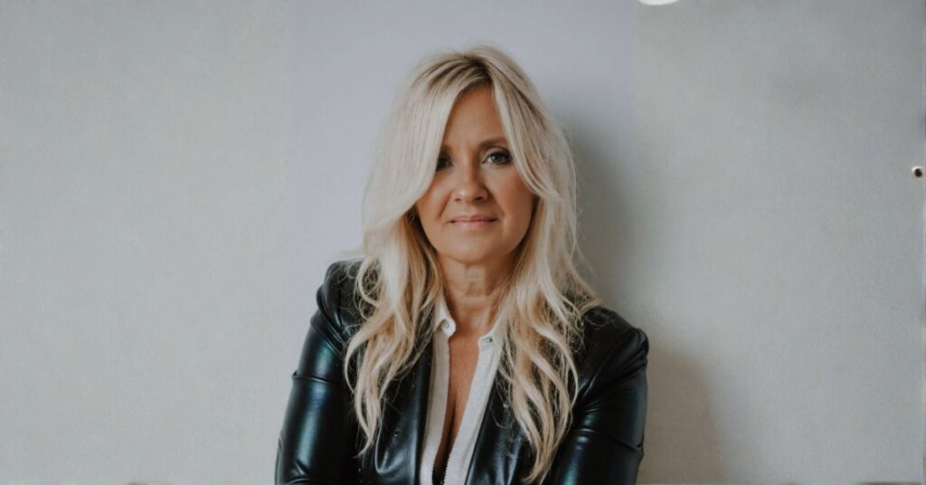 Country artist Amanda Keeles