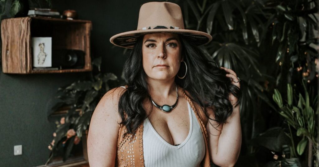 Justine Lynn Country and Blues artist